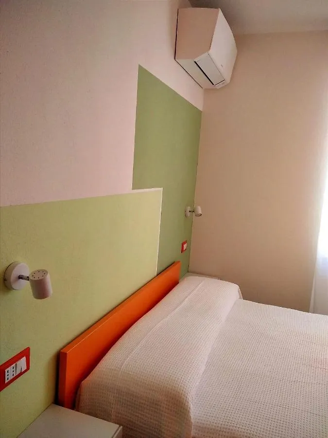 Appartement Il Giardino Di Laura à Toscolano Maderno 0*,